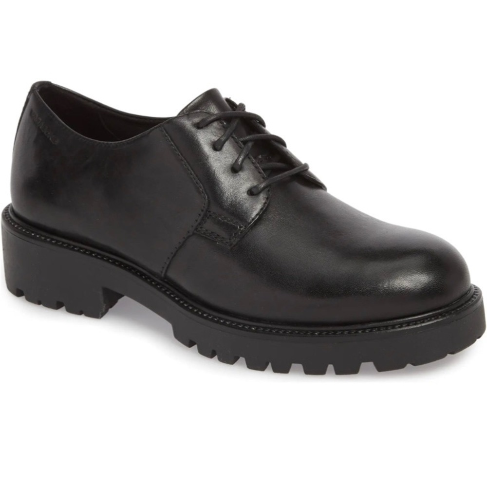 Vagabond; Kenova Lace-Up Oxford